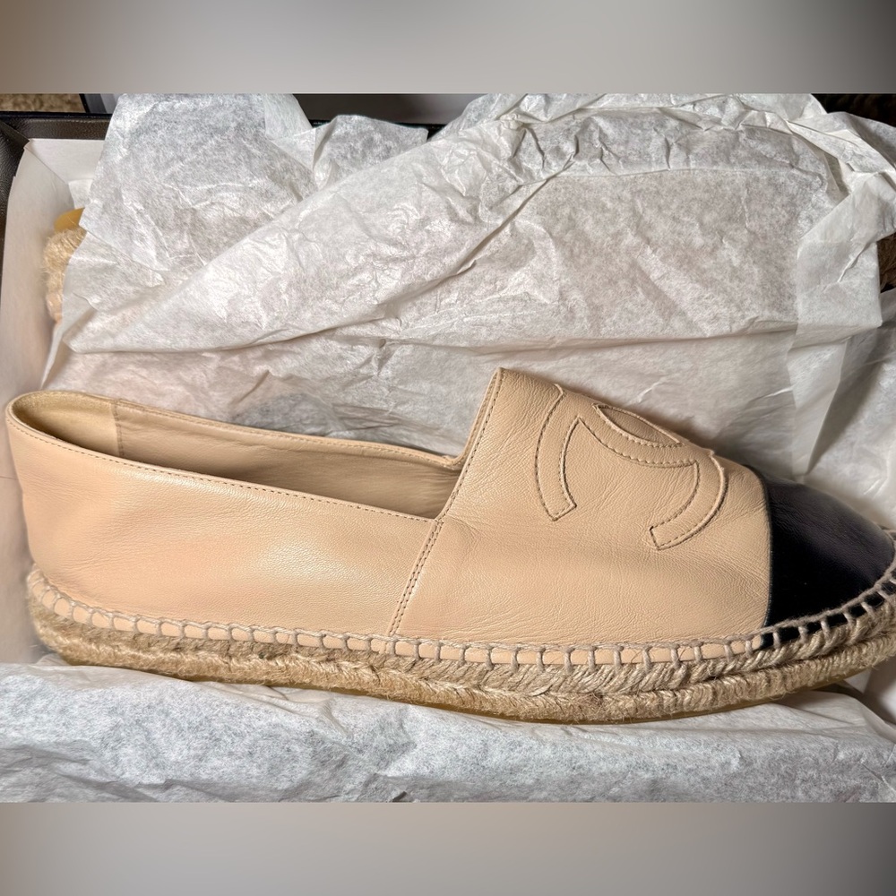 CHANEL Beige and Black Espadrilles